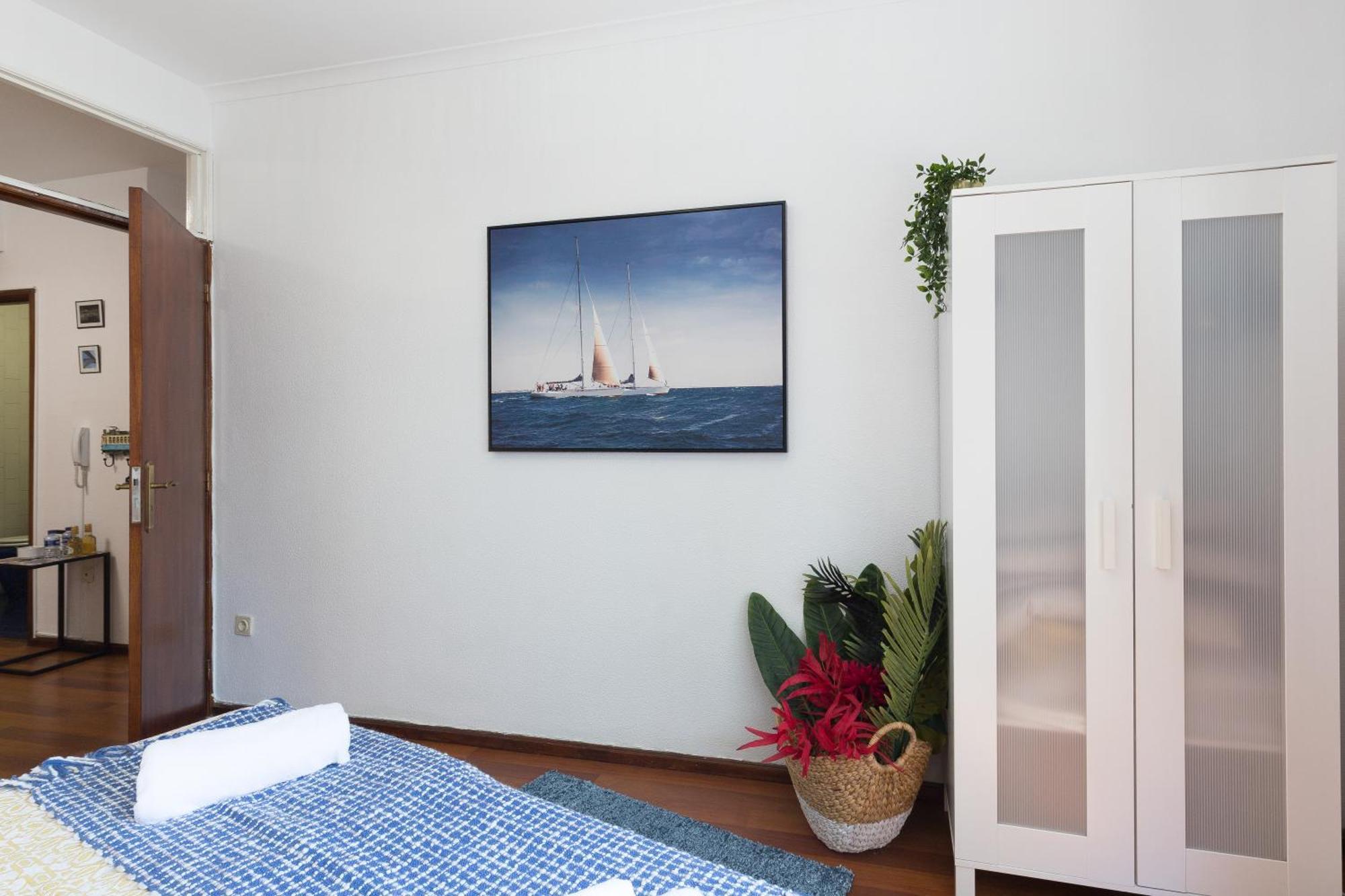 Apartamento Host Wise - Comfy Bright Flats With Netflix OOporto Habitación foto